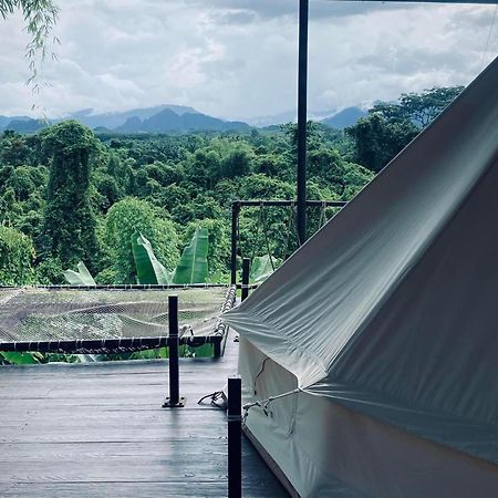 Tanoshi Glamping In Khao Sok Hotel Khao Sok National Park Exterior photo